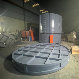 Large-scale pit type annealing heat treatment furnace