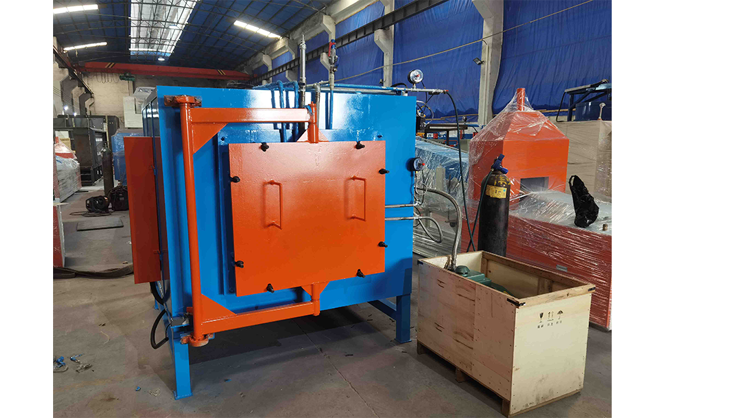 Vacuum vertical box type heat treatment furnace