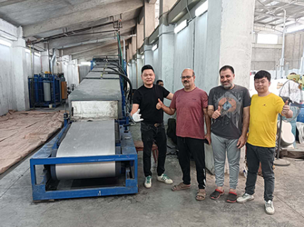 Egypt // Chinese engineers on-site installation